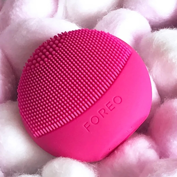 Foreo Luna Play Facial Cleansing Brush - Pearl Pink NIP